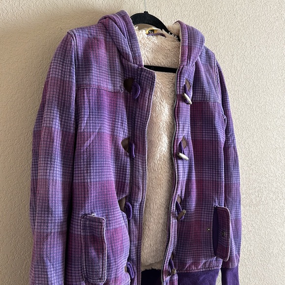 Jacket - Picture 2 of 5